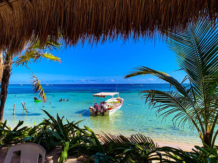 Beautiful Beach of Mahajual (Costa Maya)