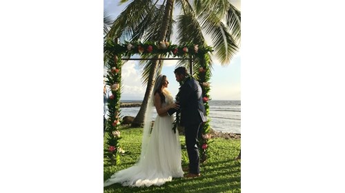 Getting married in Maui