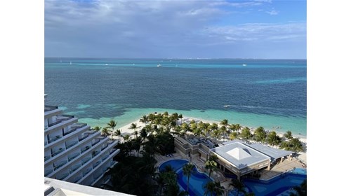 Addicted to All-Inclusives - Cancun
