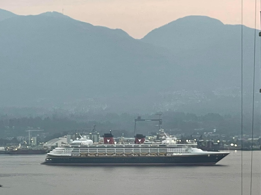 Disney Wonder sailing into Vancouver 