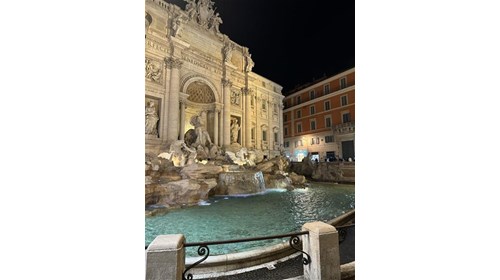 The Incredible Trevi Fountain in Rome!