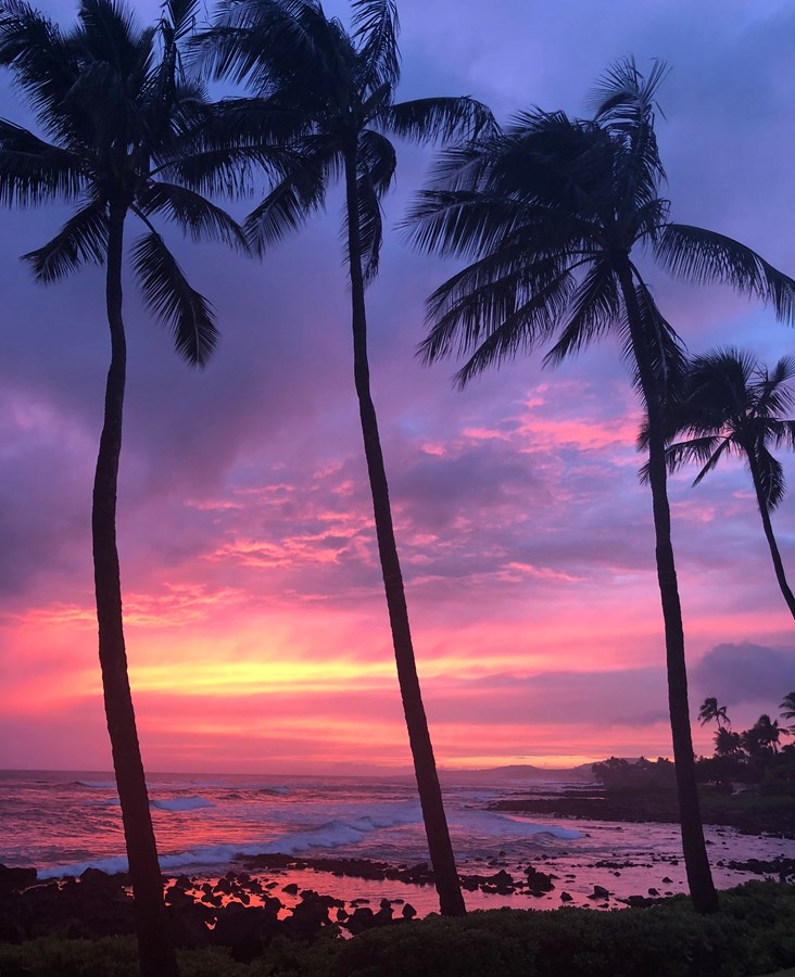 Luxury Hawaiian escapes seeking perfect sunsets