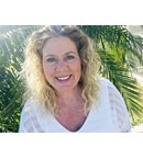Kelley Hardesty:   Travel Agent in Lutz, FL