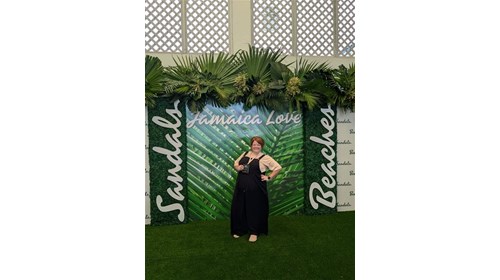 Caribbean All-Inclusive and Theme Park Specialist