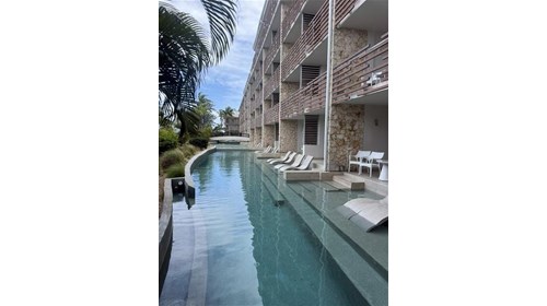 The swim out suites at Ocean Point 