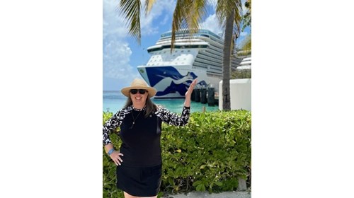 Love to Cruise? Me too!! I'm happy to help!