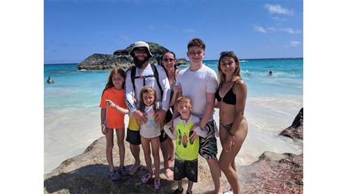 Family Cruise to Horseshoe Bay, Bermuda