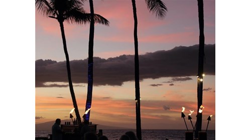 The beautiful sunset in Maui, Hawaii!