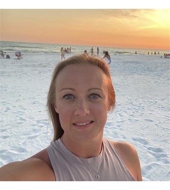 Amanda Holmes