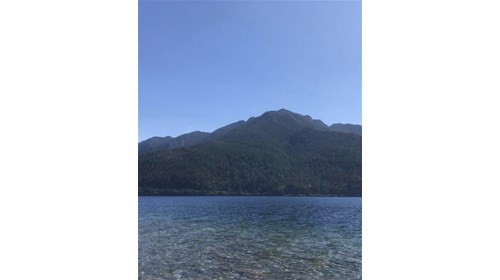 The serene beauty of Lake Crescent, Washington!
