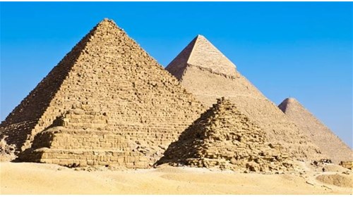 Egypt pyramid 