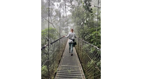 Walking the hanging Bridges in Costa Rica!