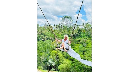 Bali - swinging over the valley of 900 monkey's  