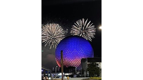 Closing the day at Epcot is one of my favorites