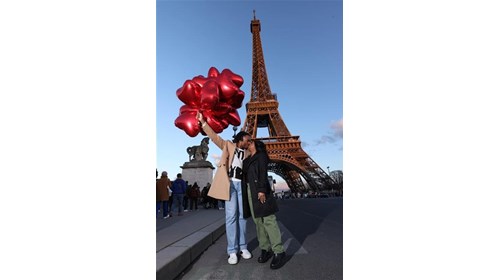 Honeymooning in Paris - such a wonderful moment!