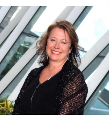 Denise Gillen, Travel Agent in Northfield, MN