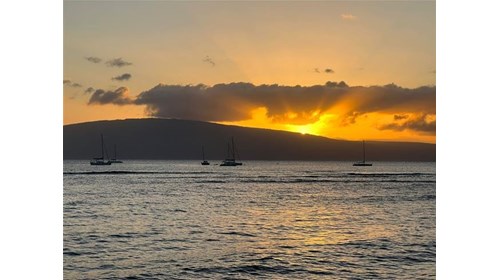 Maui, Hawaii - Beautiful Sunset