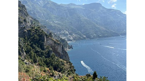 The Almalfi Coast is one of my favorite places!