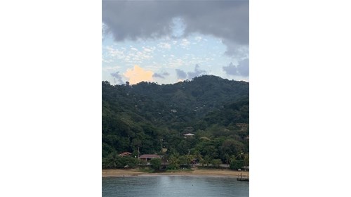 Sailing into Honduras on the Oceania Riviera 
