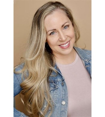 Kimberly Acuna, Travel Agent in Long Beach, CA