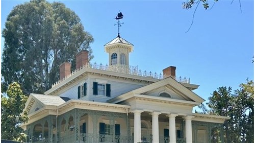 My favorite place: Disneyland's Haunted Mansion