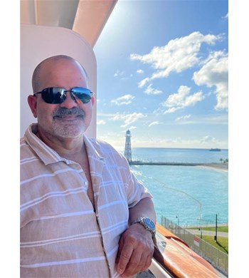 Jeovanny Reyes, Travel Agent in Hialeah, FL