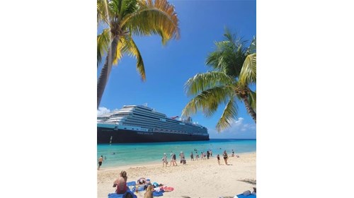 Sunshine, turquoise water, and Grand Turk magic.