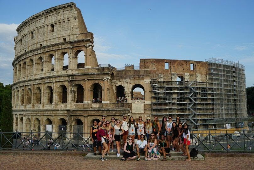 Always constructions at the Colosseum 