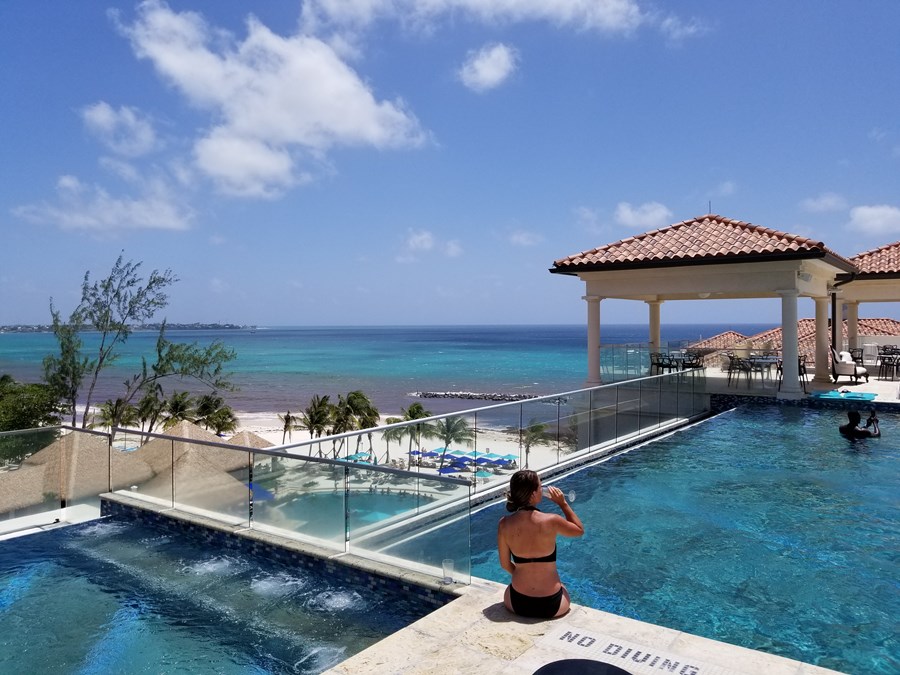 Sky pool @Sandals Royal Barbados. Beforeyoubookit