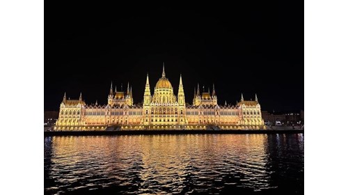 River cruise expert