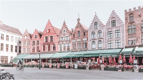 Belgium Travel Agent Specialist for Couples