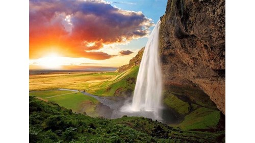 Enjoy The Wild Wonders Of Iceland With Ease 