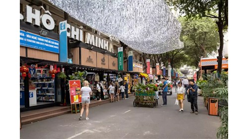 Food Crawl in Ho Chi Minh City, Vietnam