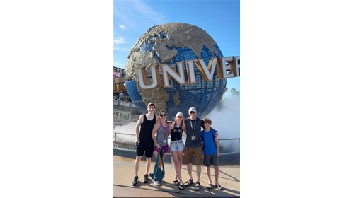 Universal Parks and Resorts Specialist