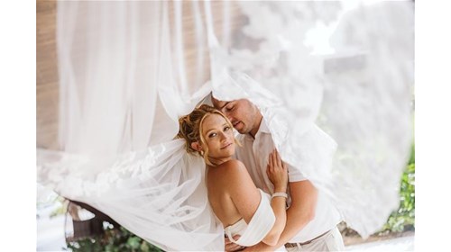 Destination Wedding Travel Expert
