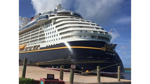Cruise - river or ocean