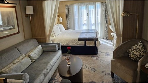 Luxury Cruise Specialist
