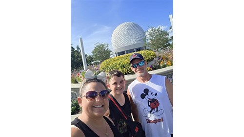 Family Vacation Planning Expert 
