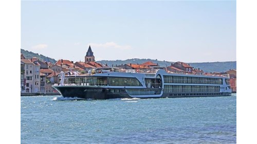Avalon Poetry II - R5 Travel
