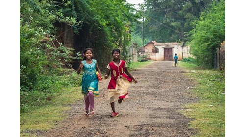 Girls in Chettinad Village, S. India