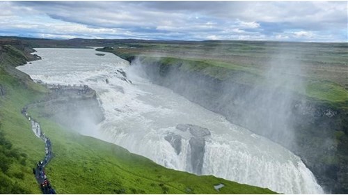 Chasing Hidden Wonders: Iceland Expert