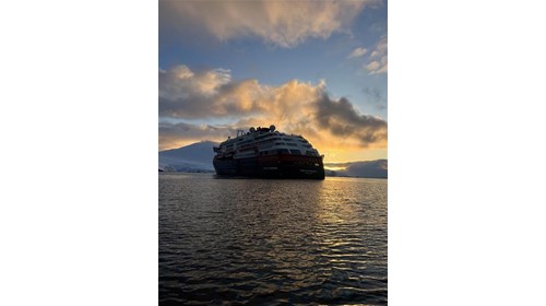 What Travel Advisors Do for an Expedition Cruise 