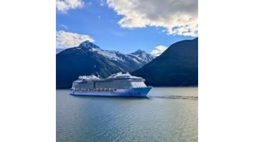 Let FireHouse Travels Plan Your Alaska Experience