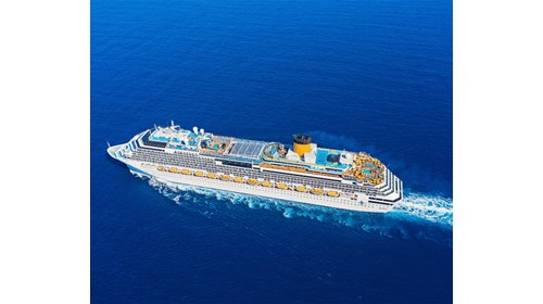 Ocean Cruise Ship