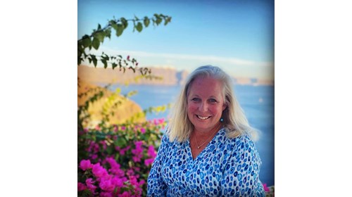 Susie in Santorini... Let's get you there!