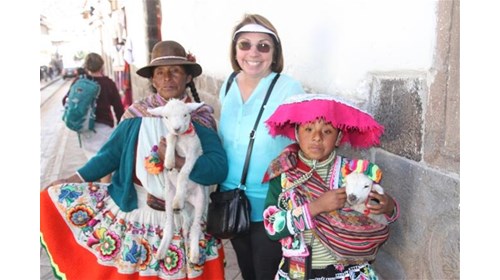 Maureen w/ Traditional Native Peruvians in Cusco  
