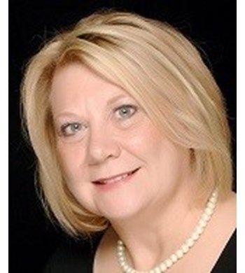 Brenda McCafferty:   Travel Agent in Annandale, VA