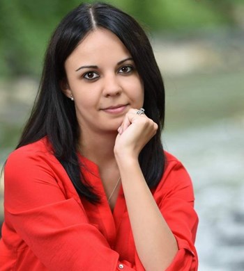
                    Image of Iryna Nykholat