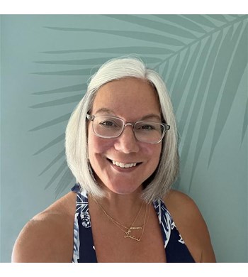 Julie Parker:   Travel Agent in Fort Lauderdale, FL