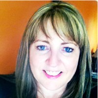 Joanne Knowlton:   Travel Agent in Strathmore, AB
